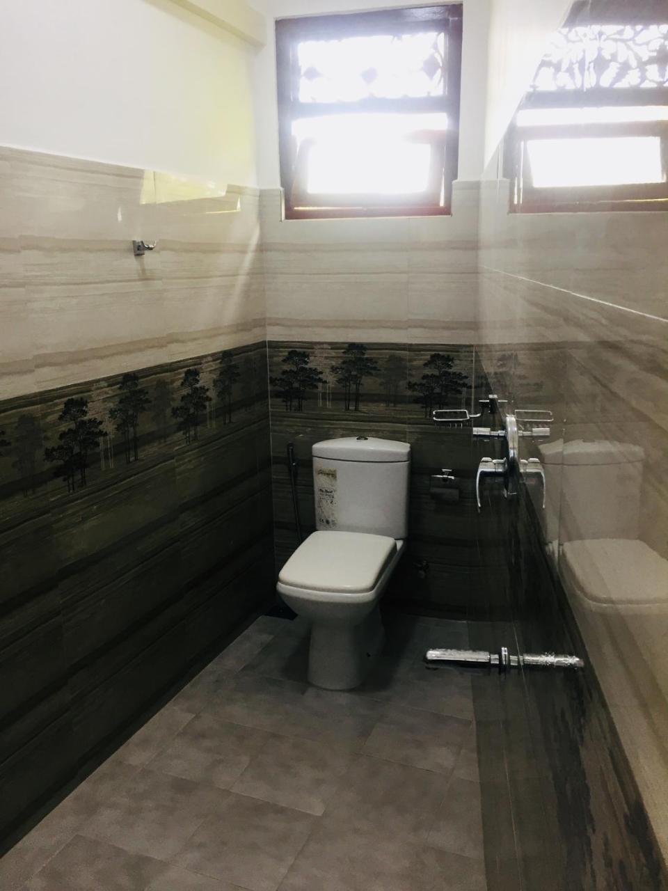 Sanjula Apartments Хіккадува Екстер'єр фото